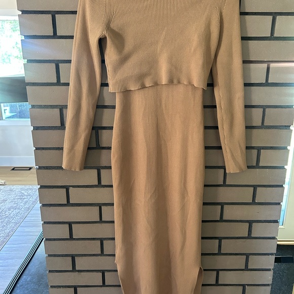 Kindred Bravely Camel 2-1 Maternity Nursing Midi Dress - Picture 5 of 8